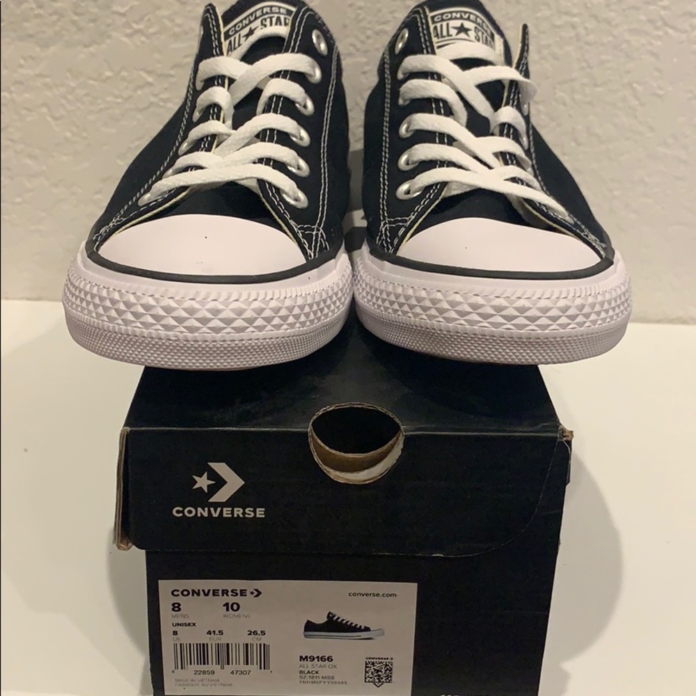 🖤NWT🖤 Black Converse